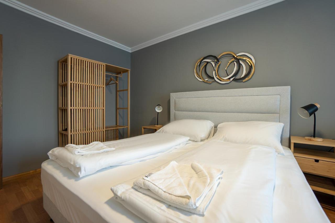A Spacious 3-Bedroom Apartment With King-Size Beds Is Located Within 5 Minute'S Walk From The Prater Wenen Buitenkant foto